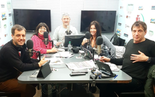 Ahora en vivo... SIESTEROS! De 14 a 17 por La Redonda 100.3