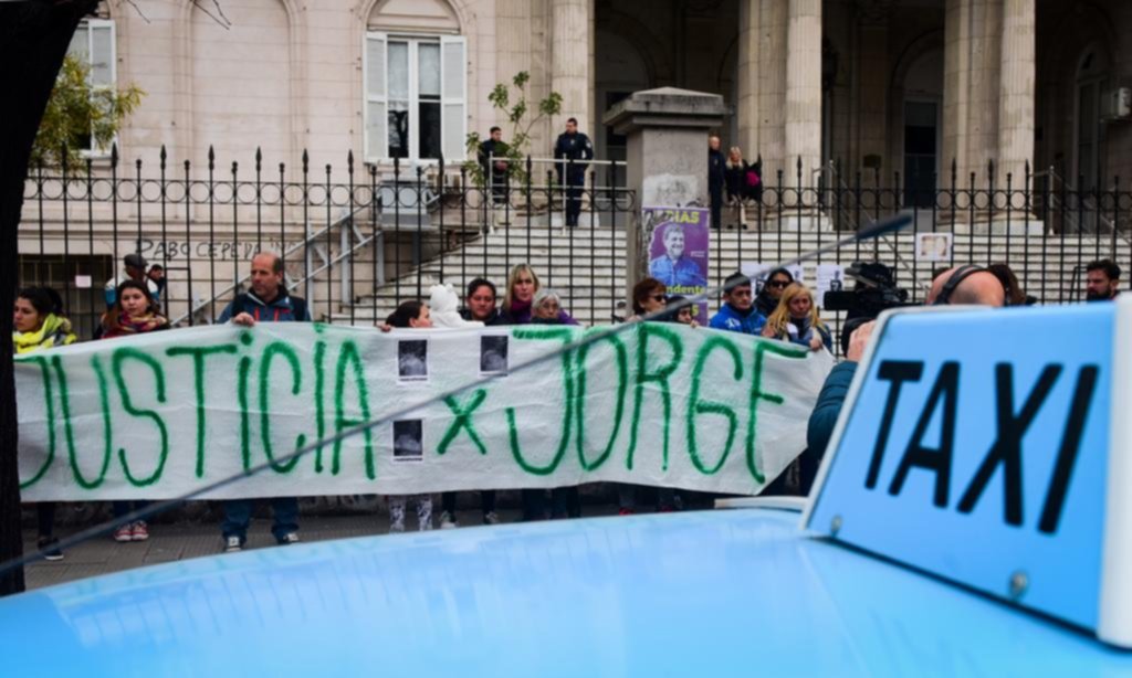 A un mes del crimen del taxista, marcharon para que el acusado “no salga”