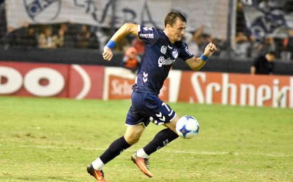 Debuta contra Tigre