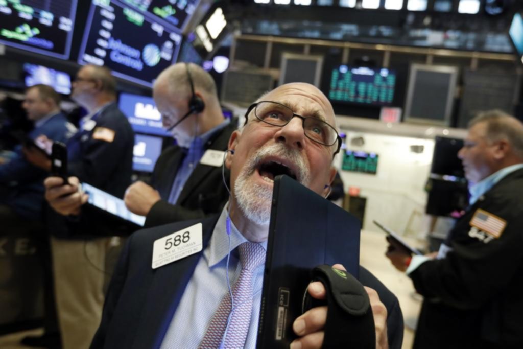 Wall Street, una montaña rusa: turbulenta, malos indicadores y debilidad ante los conflictos