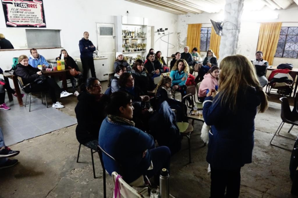 Jornada de prevención de adicciones en el Club Tricolores