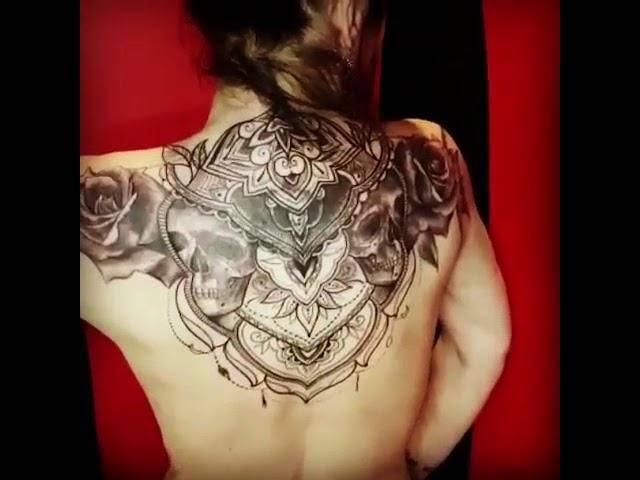 El particular diseño que Viviana Saccone eligió para tatuarse la espalda