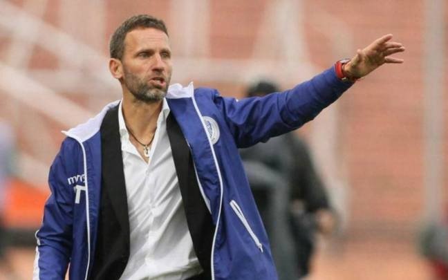 Ya cayó un entrenador en la Superliga: el próximo rival del Pincha sin DT