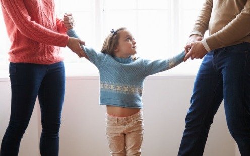 Dictan prisión para una madre que impedía que sus hijos fueran visitados por el padre
