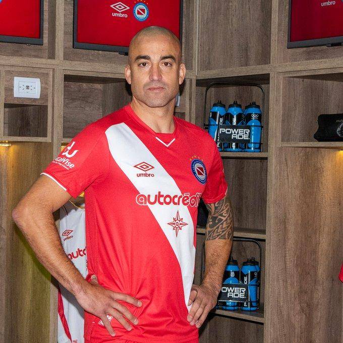 Santiago Silva fue habilitado para jugar