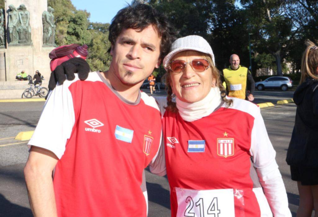 Una prueba atlética unió a cientos de personas