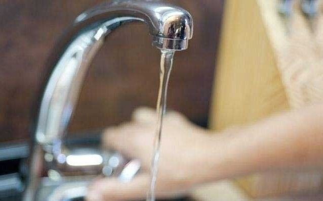 Los vecinos de parque Saavedra siguen con los reclamos por el agua