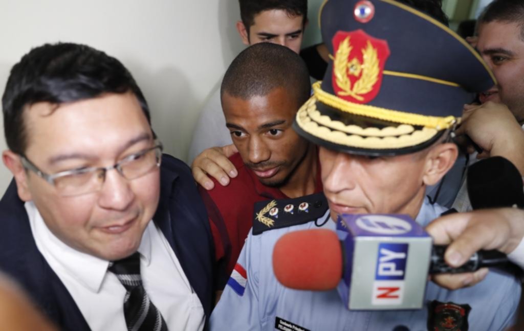 La oscura trama de sospechas detrás de la causa de De la Cruz