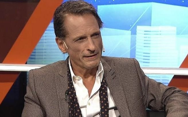 "El reperfilamiento es una palabra nueva que inventaron para no decir que se la chorearon"