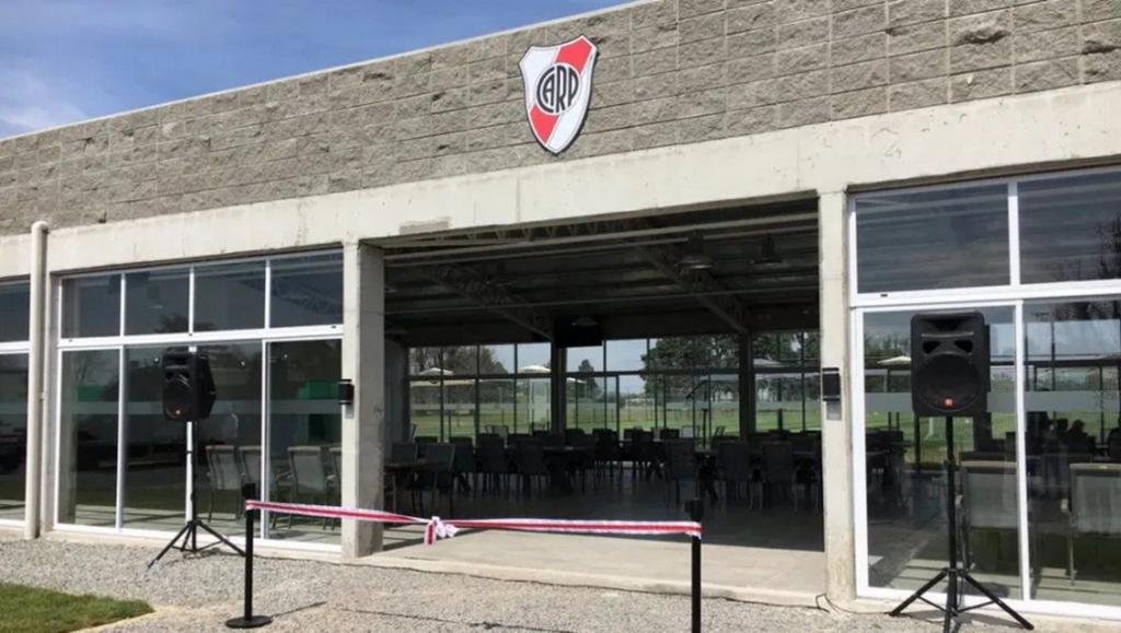En River trabajan para dejar en condiciones el predio de Ezeiza