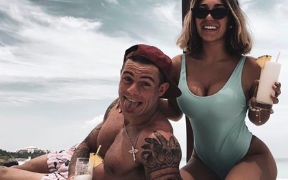 Ex jugador de Boca escrachado en las redes por su novia