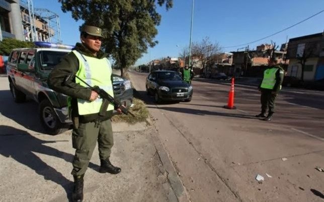 Aseguran que Nación planifica el desembarco de fuerzas federales en La Plata