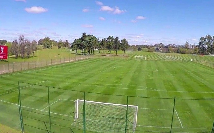 Mientras renueva el Monumental, River podría jugar algunos partidos en Ezeiza