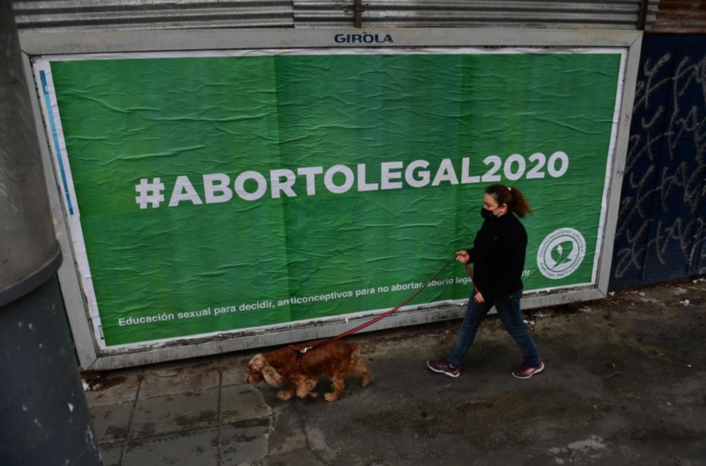 A dos años del rechazo a la ley del aborto, las redes volvieron a pintarse de verde y de celeste