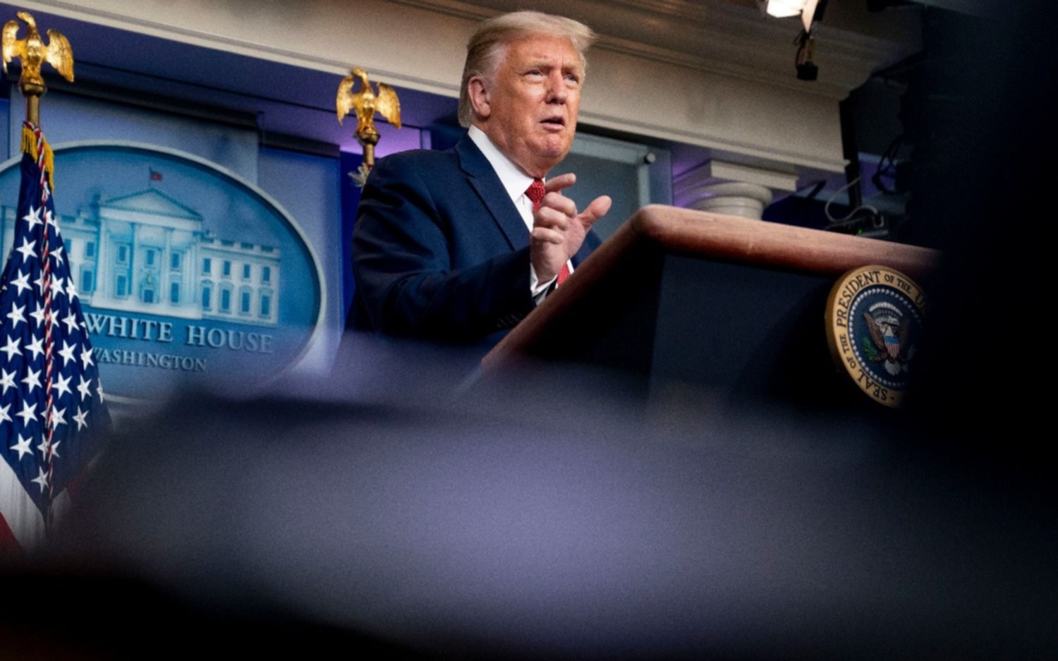 Un tiroteo cerca de la Casa Blanca interrumpió la conferencia de prensa de Trump
