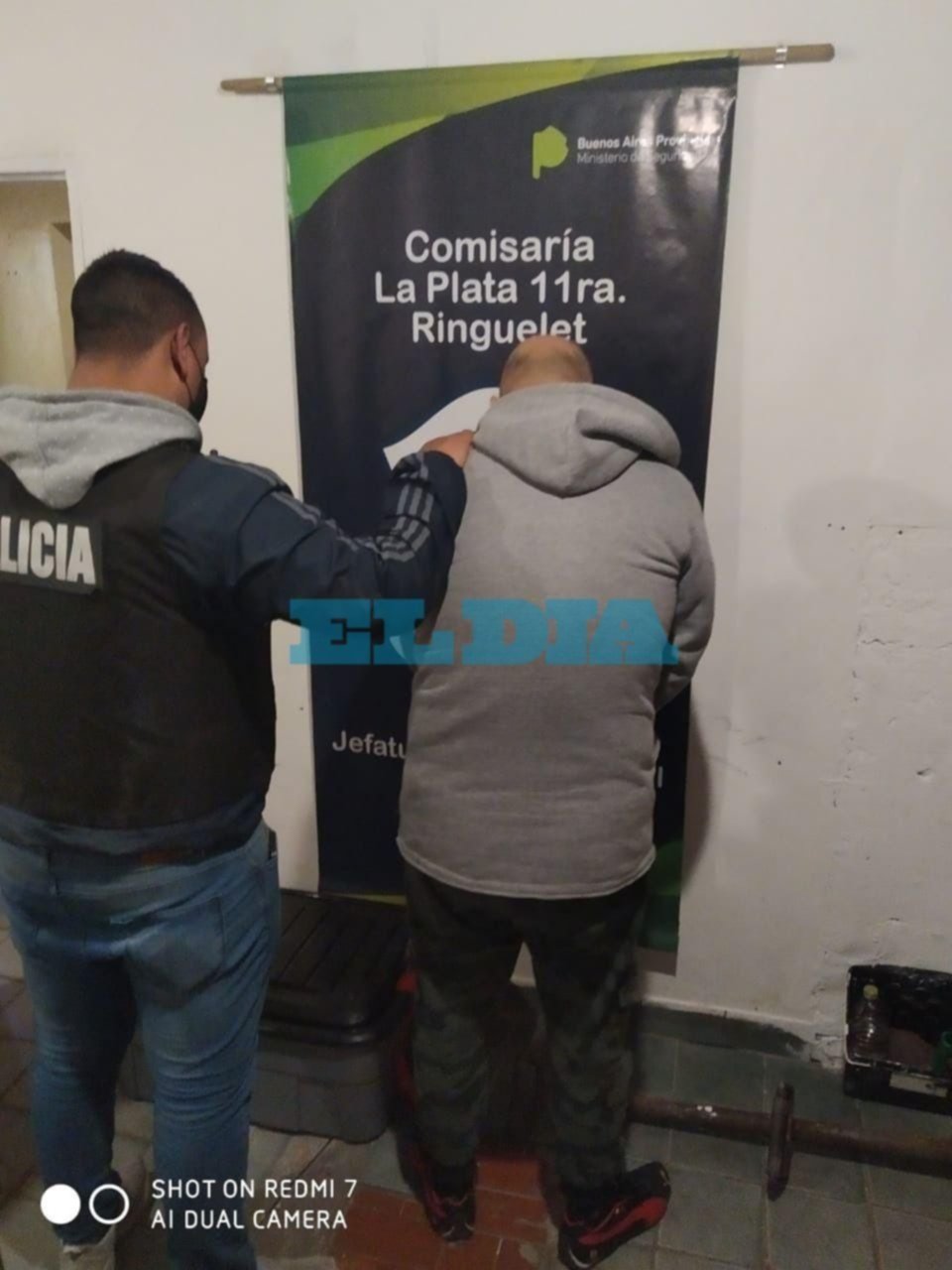 Ringuelet: detienen a un sujeto acusado de mostrarse desnudo frente a niños