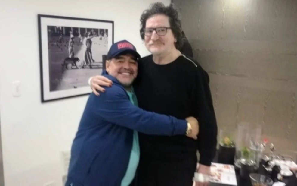 “Todos te aman”: la emotiva carta de Charly García a Diego Maradona 
