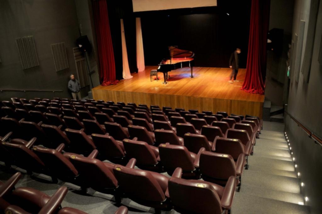 La “perla” de City Bell en crisis: buscan salvar al Teatro de Cámara