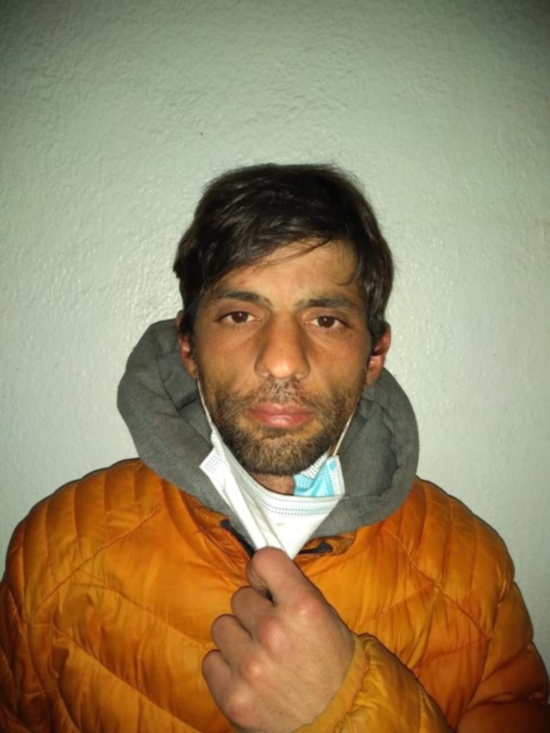 Lo buscaban hace dos días en Cañuelas y apareció nadando en Berisso
