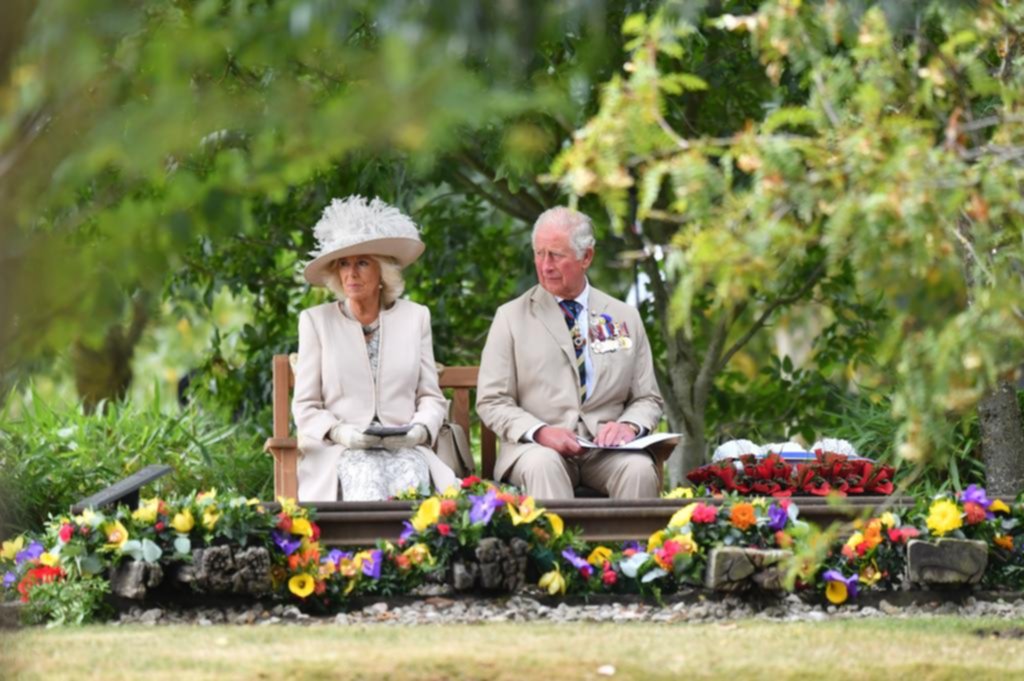 En Inglaterra, el príncipe Carlos homenajeó a los caídos