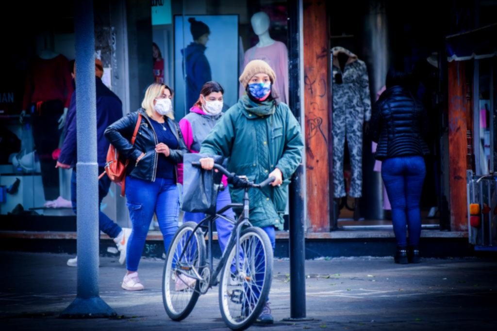 La Plata en imágenes: por las diagonales, en dos ruedas