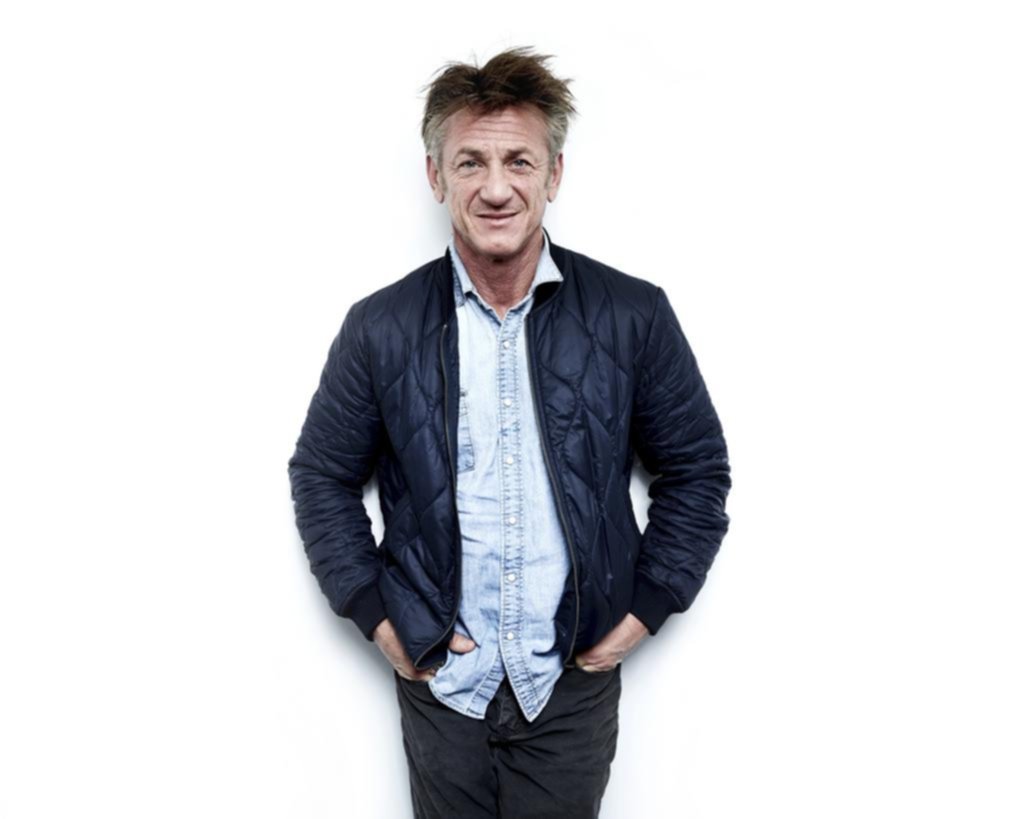 Los 60 de Sean Penn: un presente solidario y a puro amor