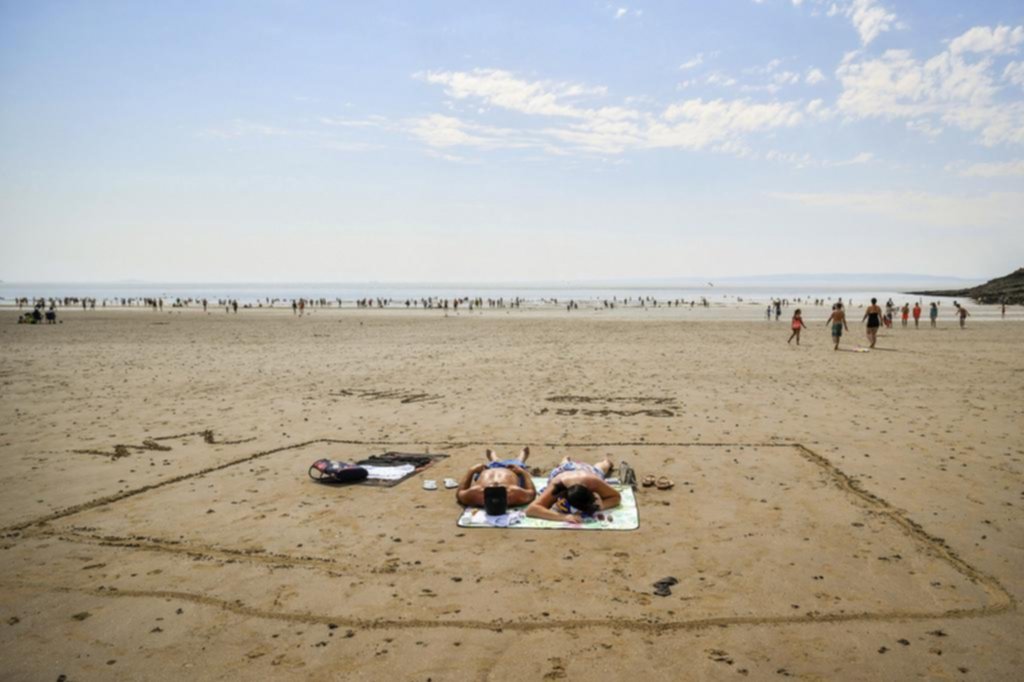 ¿Qué protocolos evalúan para la temporada turística de verano en la Provincia?
