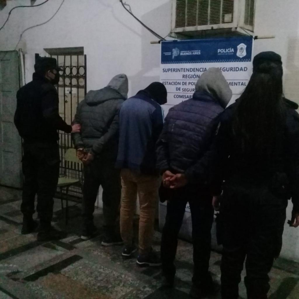 Una banda entró a mazazos en una casa de City Bell, golpeó al dueño y robó $ 20 mil
