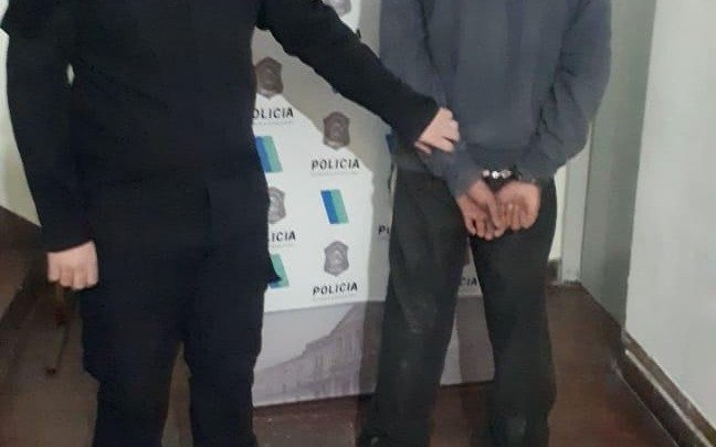 Pelea en la Zona Roja: escupió a los policías que acudieron a calmarlo
