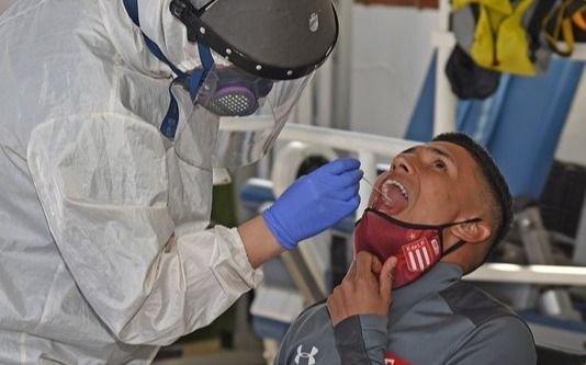 Los testeos PCR al plantel de Estudiantes dieron negativo