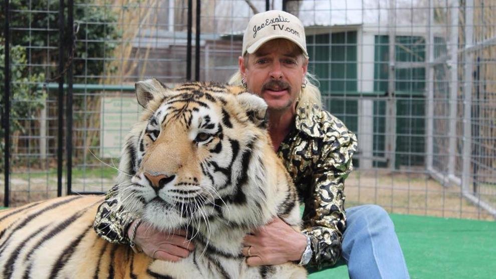 ¿Culpa de Carole?: el zoo de Joe Exotic cerró tras perder la licencia