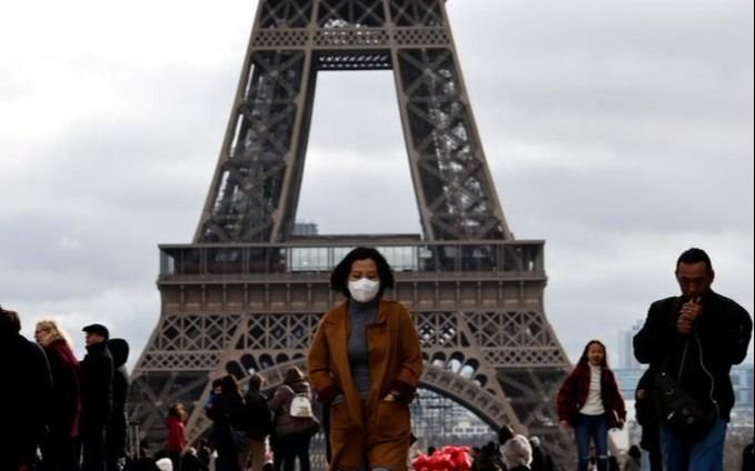 Francia marca récord de casos de coronavirus, pero desestima el confinamiento general