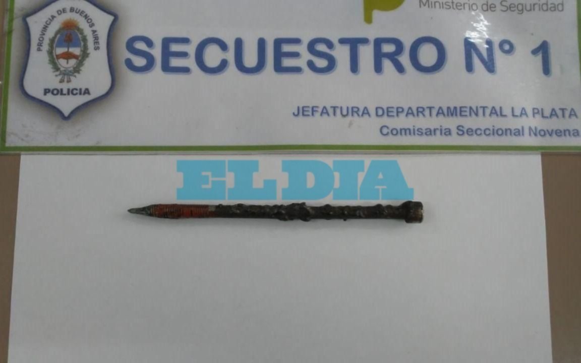 Detienen a una adolescente por un intento de robo y ataque en la zona del Policlínico