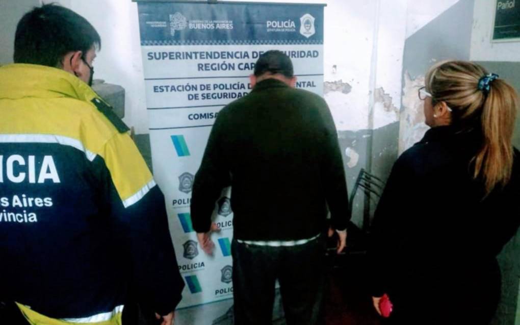 Detienen a un sujeto acusado de golpear a una mujer de 75 en una pensión
