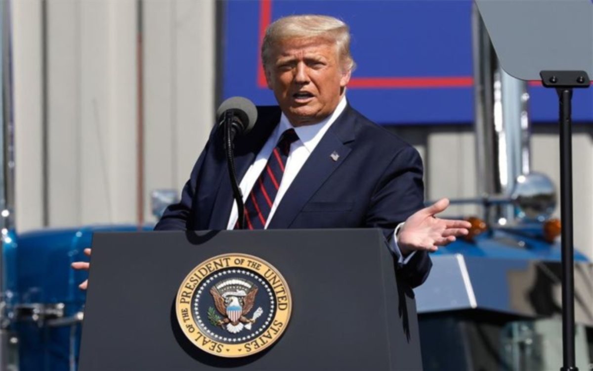Trump acusa a la FDA de demorar la aprobación de la vacuna para perjudicarlo