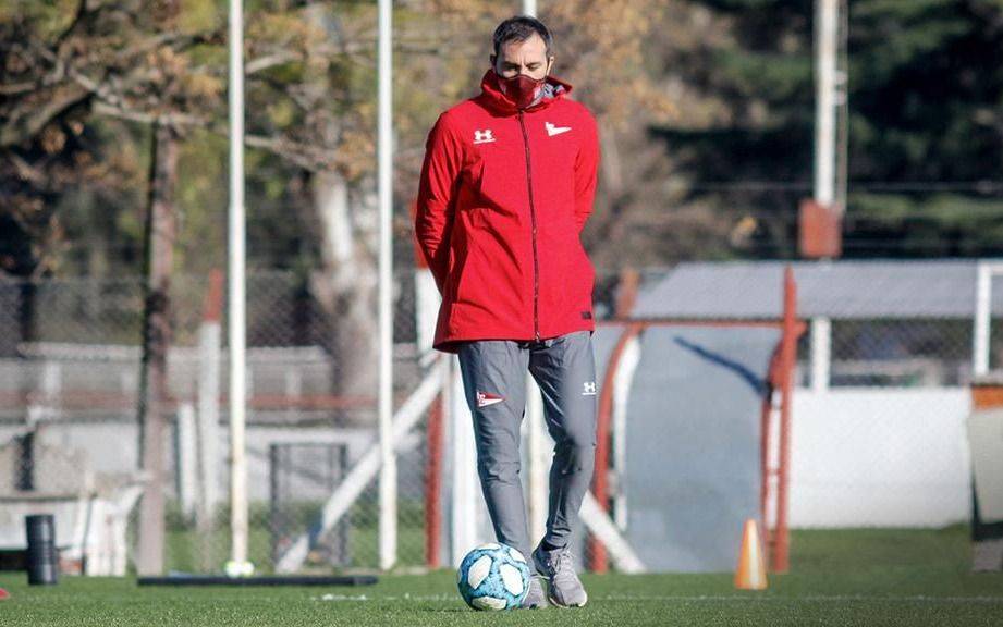 El Pincha regresa al trabajo mientras desea más llegadas