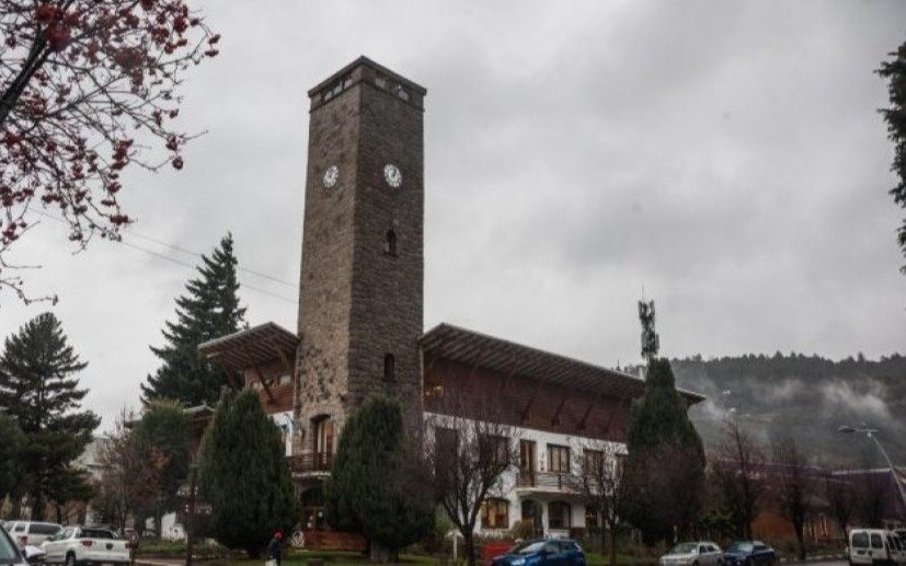 Una Municipalidad tuvo que cerrar sus puertas por una empleada que no habría cumplido el aislamiento