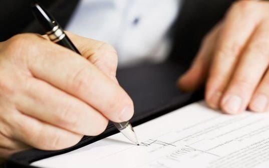 Las escrituras de inmuebles en julio cayeron 37,1% interanual en la Provincia