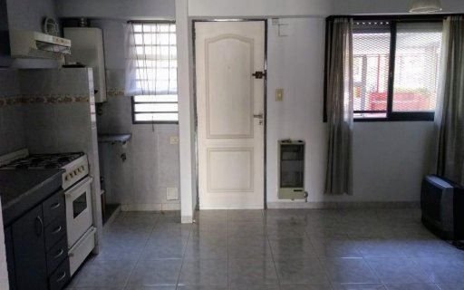 46 entre 1 y 115 - Departamento en Alquiler - $13.000,00