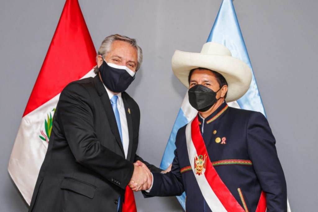 Una campaña donde aún se escucha el “fuego amigo”