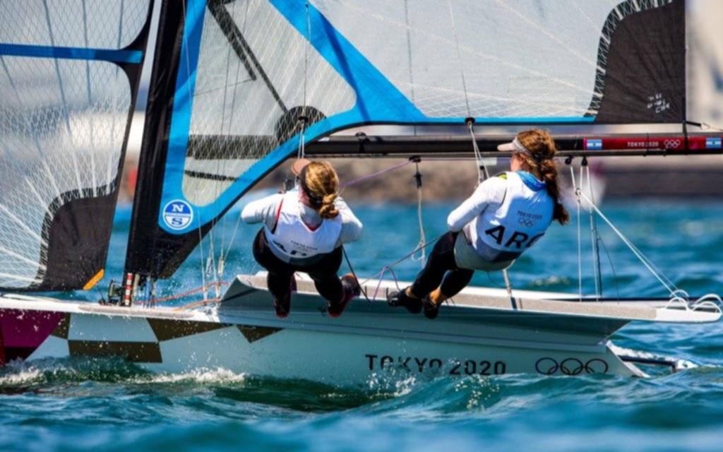 La joven dupla de la clase 470 sigue en carrera aunque sin chances para la final