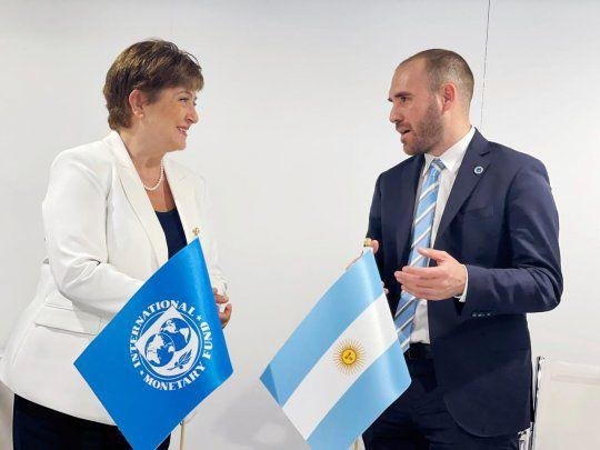 Llegarán U$S 4.355 millones del FMI para reforzar las reservas y pagar deudas