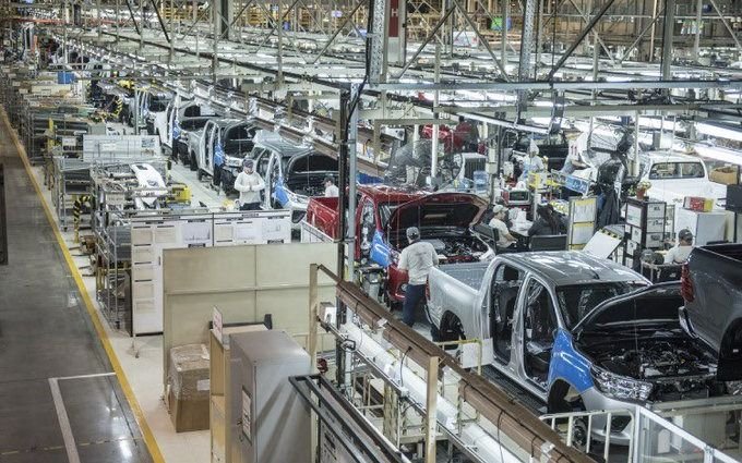 Toyota no puede incorporar 200 empleados porque no consigue que tengan el secundario completo