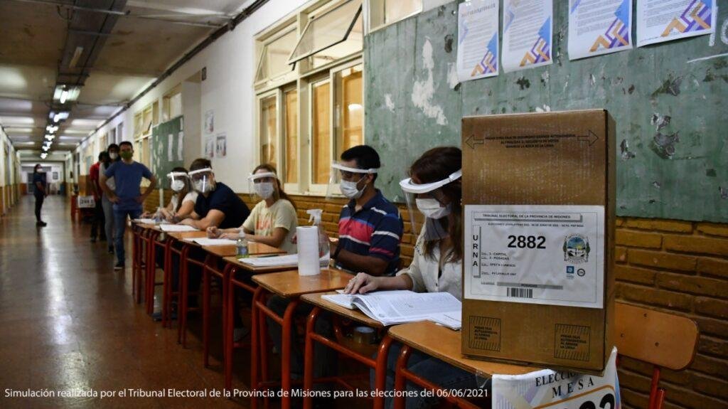 Los grupos de riesgo tendrán prioridad para votar entre las 10,30 y las 12,30