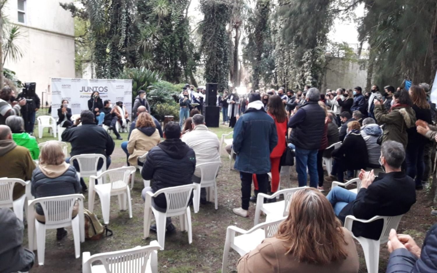 Los precandidatos de Santilli siguen de recorrida por distritos del Conurbano