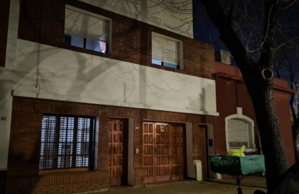Llegaron hace un mes de Venezuela y ya los asaltaron en su casa de Barrio Norte