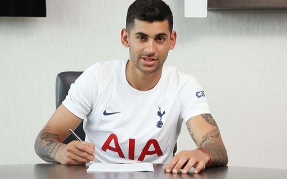 "Cuti" Romero desembarca en el Tottenham de Inglaterra