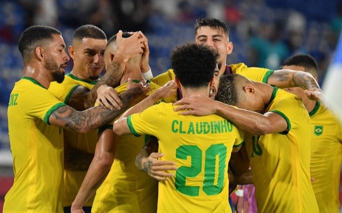 Brasil venció a España 2-1 en la prórroga y ganó el oro olímpico por segunda vez consecutiva
