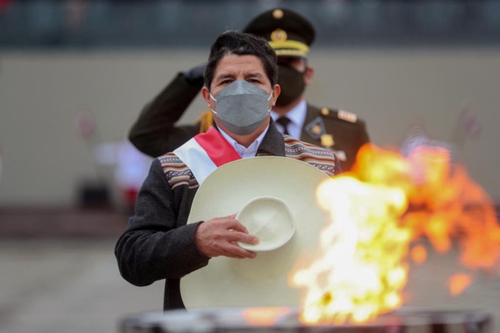 Renuncian dos viceministros del Interior de Perú