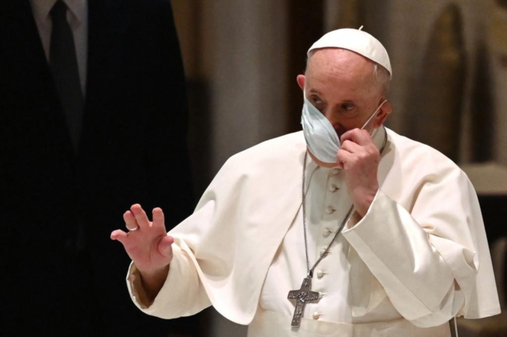 Interceptan en Milán una carta con tres balas que iba dirigida al papa Francisco